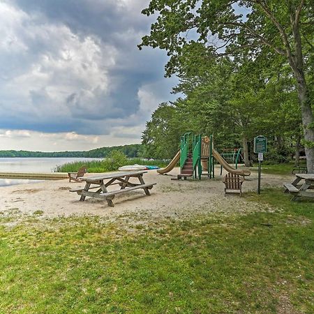 Pocono Mountain Home With 3 Community Lakes! Gouldsboro Luaran gambar