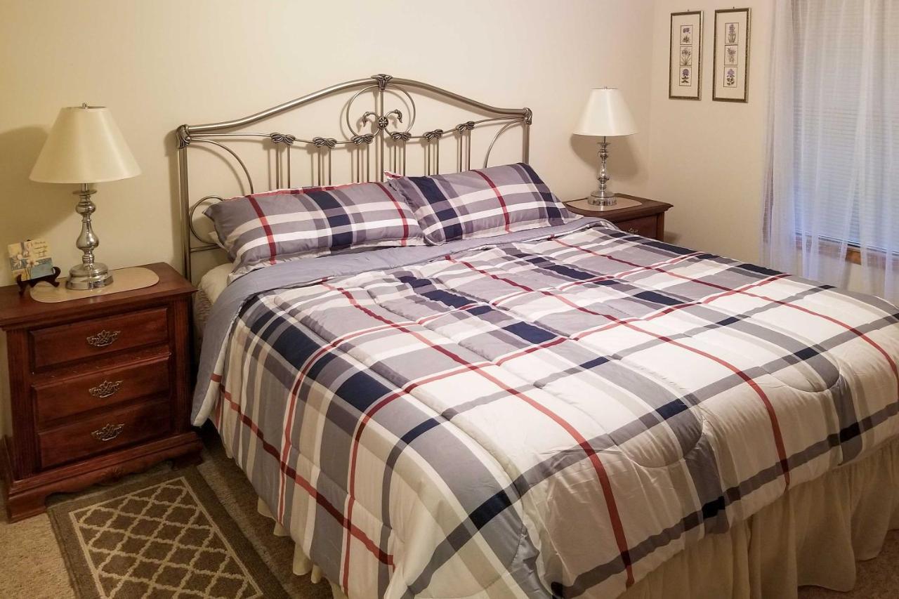 Pocono Mountain Home With 3 Community Lakes! Gouldsboro Luaran gambar