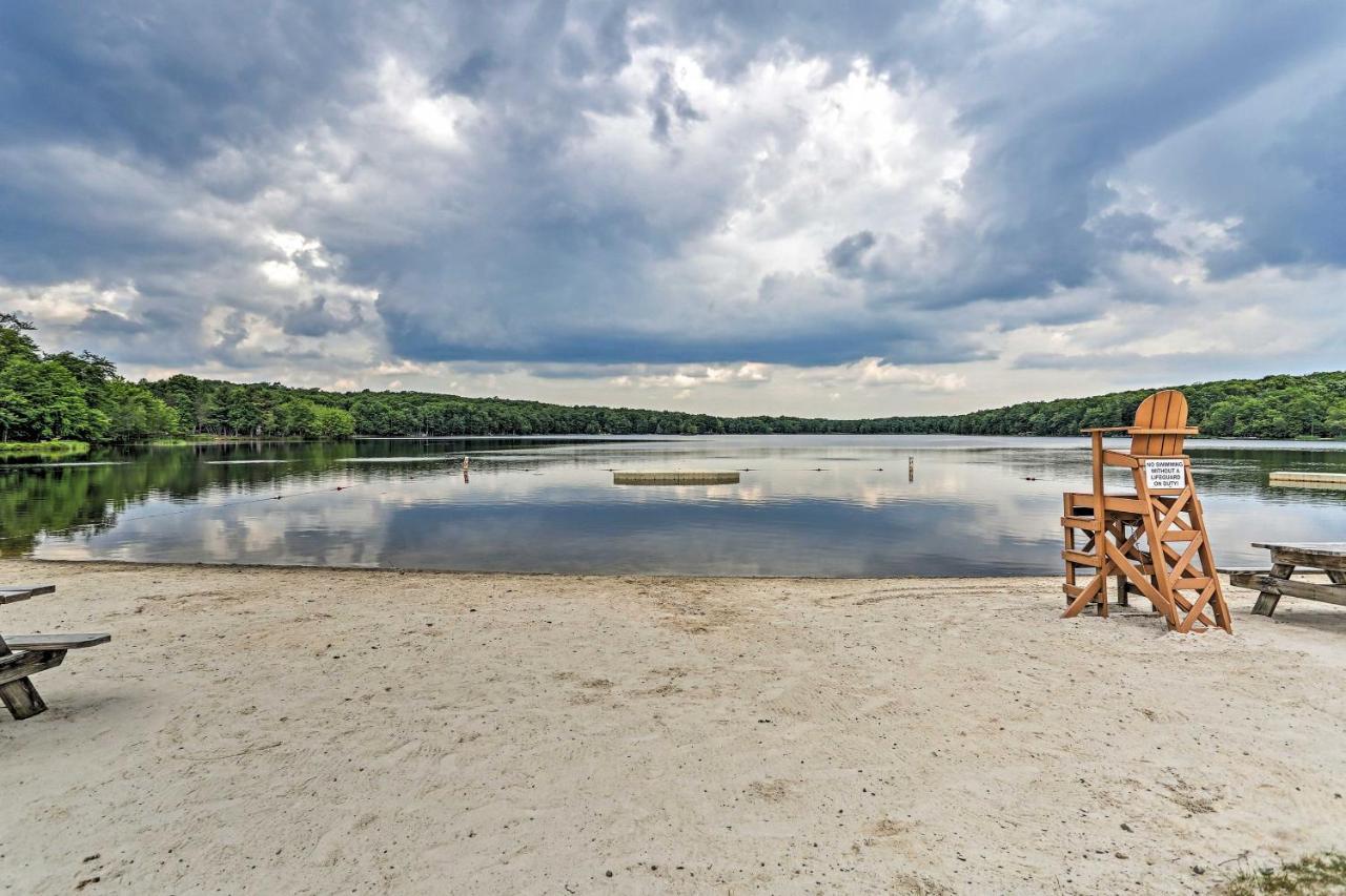Pocono Mountain Home With 3 Community Lakes! Gouldsboro Luaran gambar
